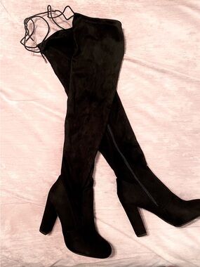 BAMBOO | NWT | Black Suede Over-the-knee High Chunky Heeled Round Toe Boots